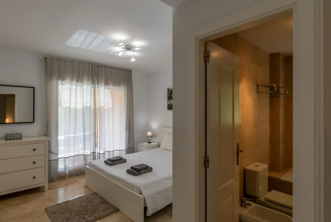 Apartment Relaxing Retreat In Princess Park Sitio de Calahonda