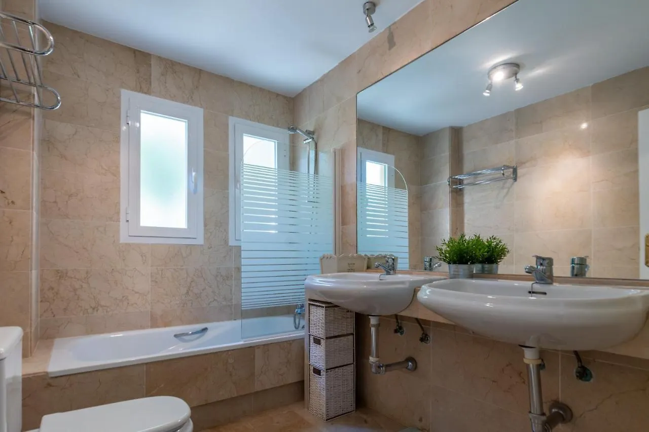 Relaxing Retreat In Princess Park Sitio de Calahonda Apartment